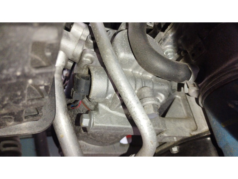 Recambio de compresor aire acondicionado para kia cee´d drive referencia OEM IAM F500JDCKA05  