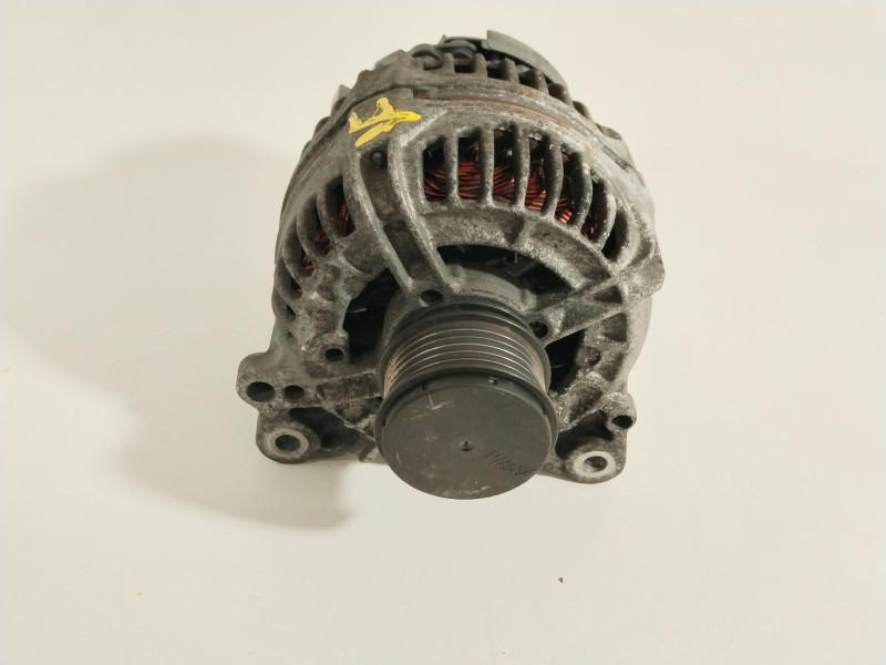Recambio de alternador para audi a3 (8l1) 1.9 tdi referencia OEM IAM 028903028E  
