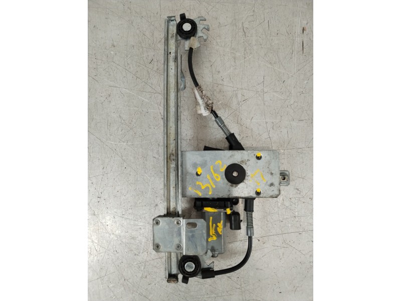 Recambio de elevalunas trasero izquierdo para land rover freelander baikal familiar referencia OEM IAM CVH101212 454500008 D3938