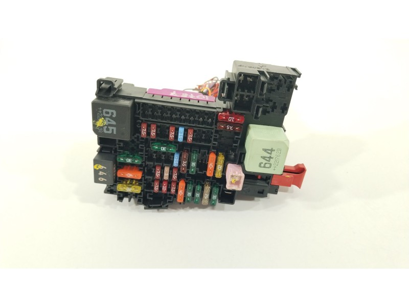 Recambio de caja reles / fusibles para seat ibiza v (kj1, kjg) 1.0 tsi referencia OEM IAM 2Q0937615A  