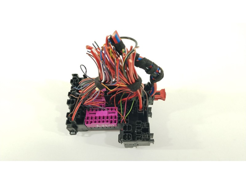 Recambio de caja reles / fusibles para seat ibiza v (kj1, kjg) 1.0 tsi referencia OEM IAM 2Q0937615A  
