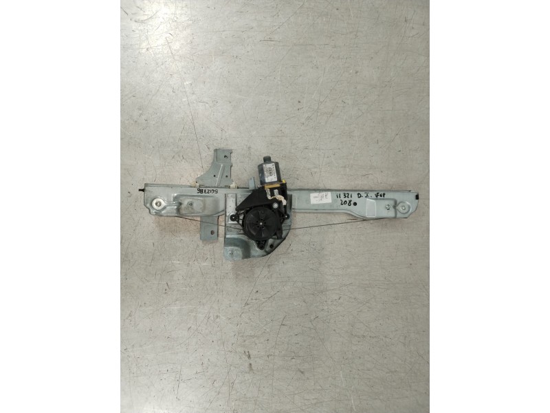 Recambio de elevalunas delantero izquierdo para peugeot 208 style referencia OEM IAM 9673154480  9674254480