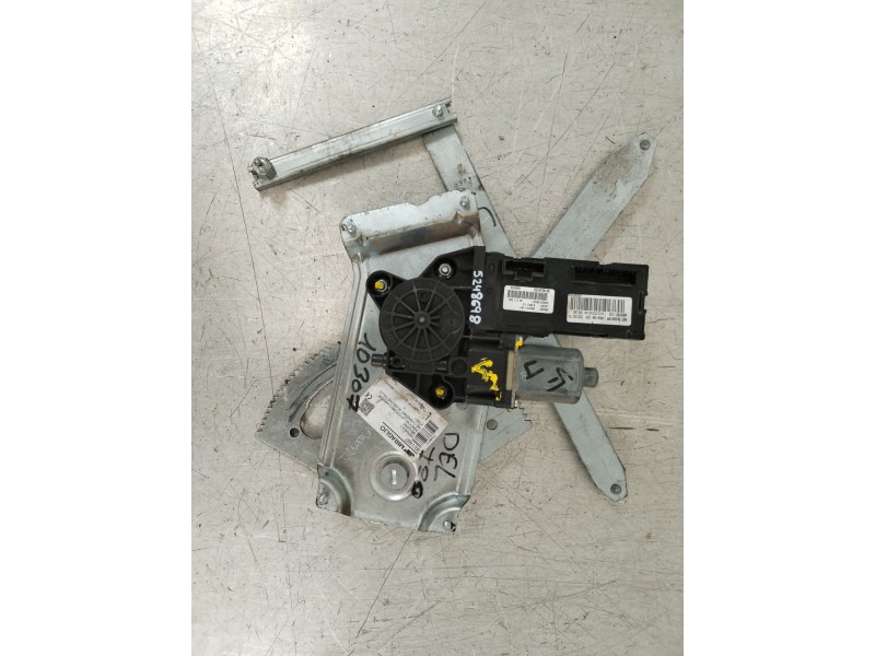 Recambio de elevalunas delantero izquierdo para renault megane iii berlina 5 p dynamique referencia OEM IAM 807216718R  80731000