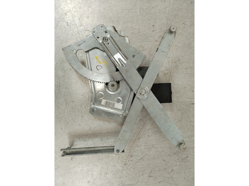 Recambio de elevalunas delantero izquierdo para renault megane iii berlina 5 p dynamique referencia OEM IAM 807216718R  80731000
