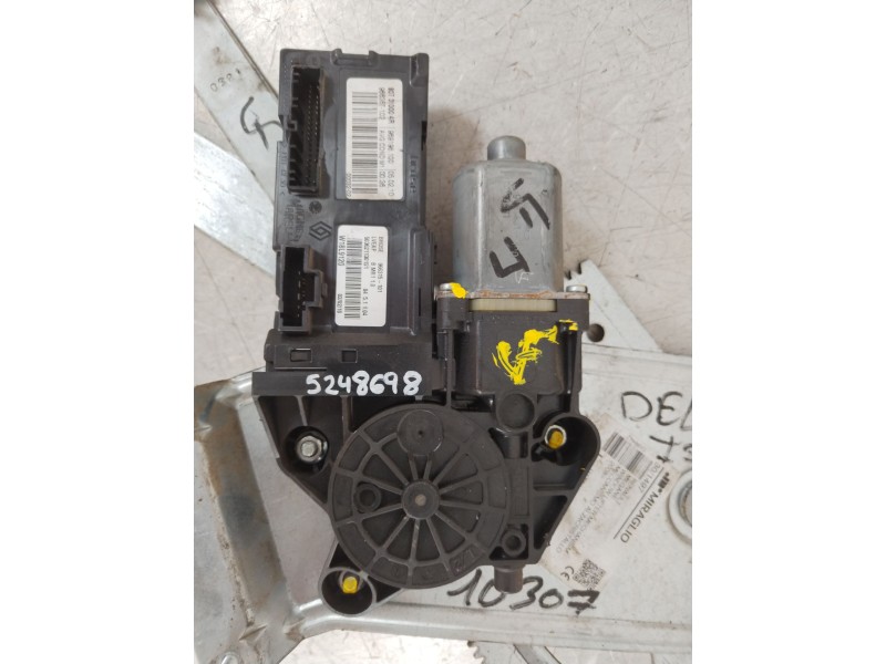 Recambio de elevalunas delantero izquierdo para renault megane iii berlina 5 p dynamique referencia OEM IAM 807216718R  80731000