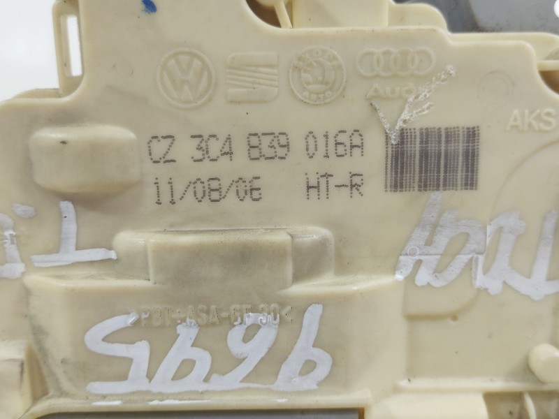 Recambio de cerradura puerta trasera derecha para volkswagen passat berlina (3c2) advance referencia OEM IAM 3C4839016A  