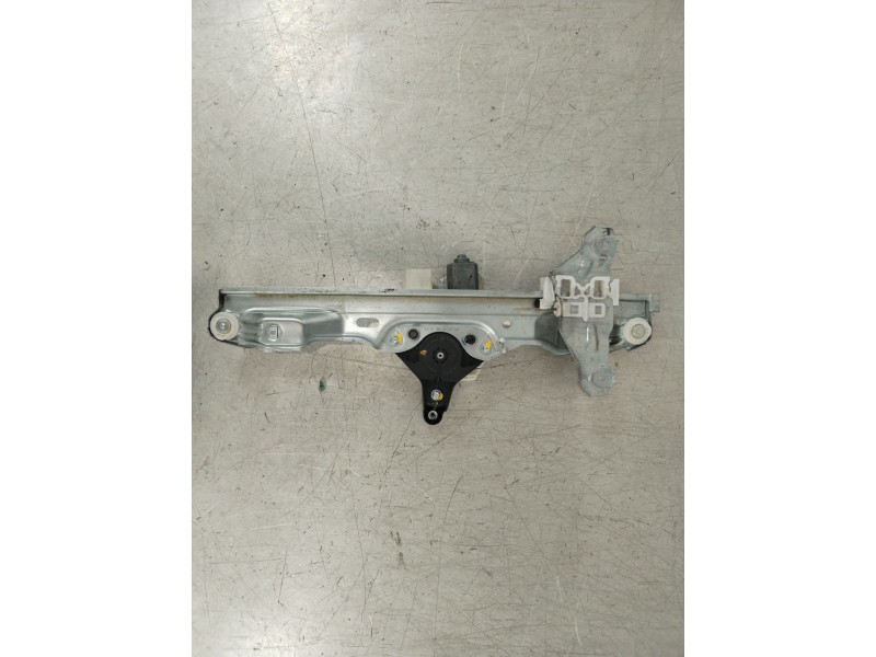 Recambio de elevalunas trasero derecho para nissan qashqai (j11) acenta referencia OEM IAM 82700HV00C  E06028102