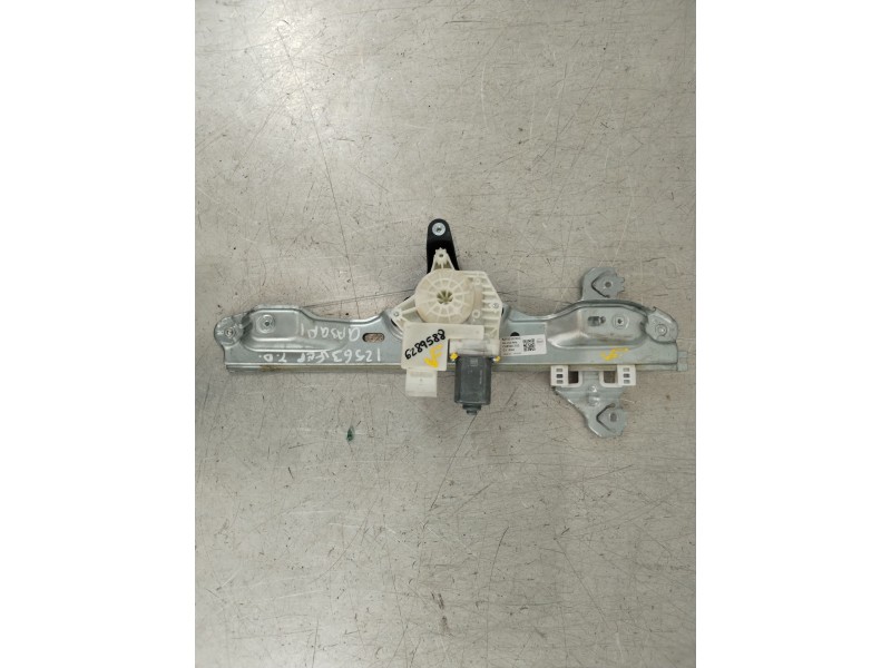 Recambio de elevalunas trasero derecho para nissan qashqai (j11) acenta referencia OEM IAM 82700HV00C  E06028102