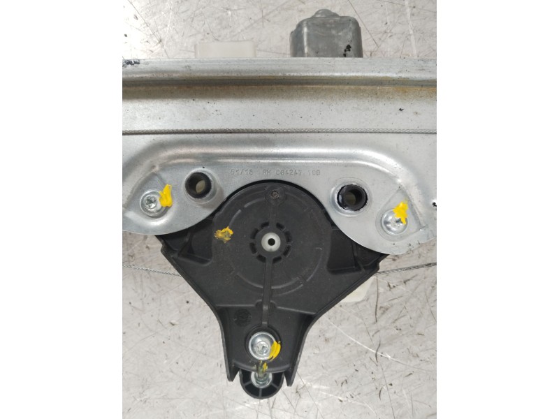 Recambio de elevalunas trasero derecho para nissan qashqai (j11) acenta referencia OEM IAM 82700HV00C  E06028102