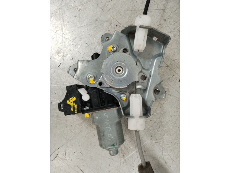 Recambio de elevalunas delantero derecho para nissan juke (f15) 1.5 dci referencia OEM IAM 807201KA0A  80730JX300