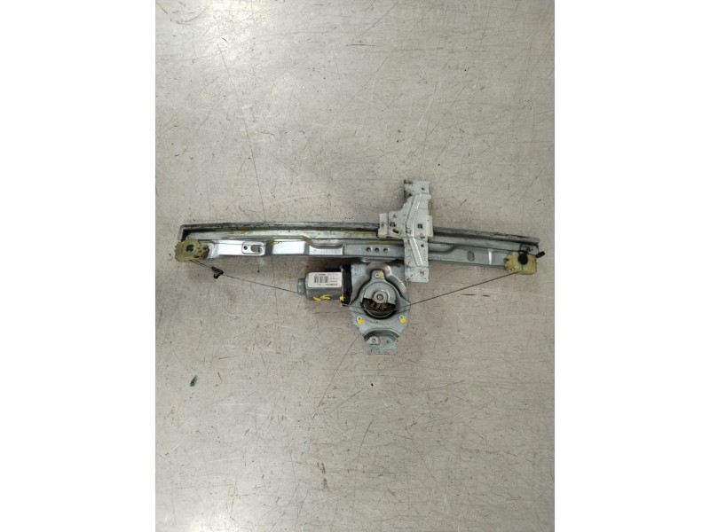 Recambio de elevalunas delantero derecho para peugeot 207 sport referencia OEM IAM 9681182280  400912C