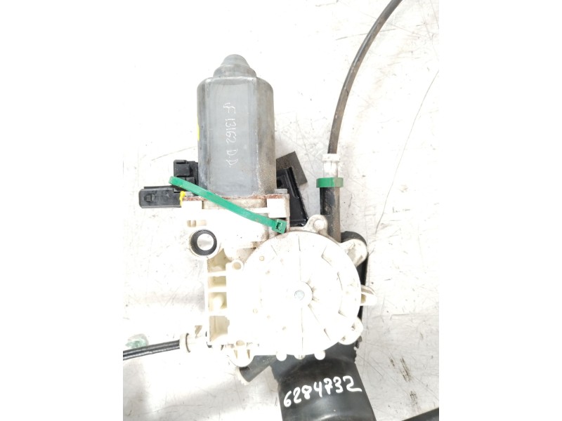 Recambio de elevalunas delantero derecho para land rover freelander baikal familiar referencia OEM IAM LR006371  