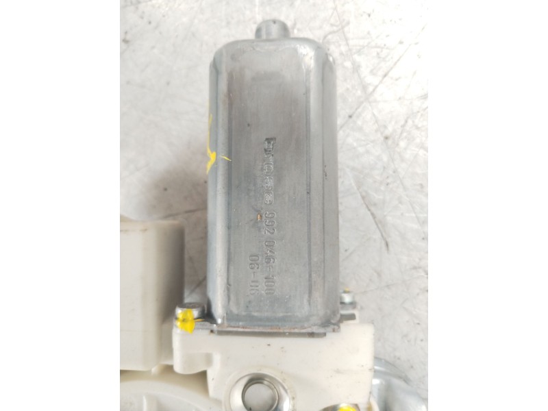 Recambio de elevalunas trasero izquierdo para toyota avensis wagon (t25) 2.0 turbodiesel cat referencia OEM IAM 6984005100  