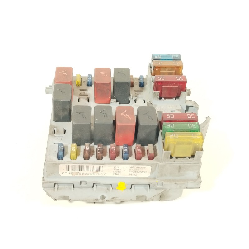 Recambio de caja reles / fusibles para fiat stilo (192) 1.9 jtd / 1.9 jtd 115 active referencia OEM IAM 46796538  