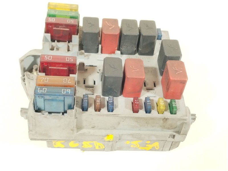 Recambio de caja reles / fusibles para fiat stilo (192) 1.9 jtd / 1.9 jtd 115 active referencia OEM IAM 46796538  