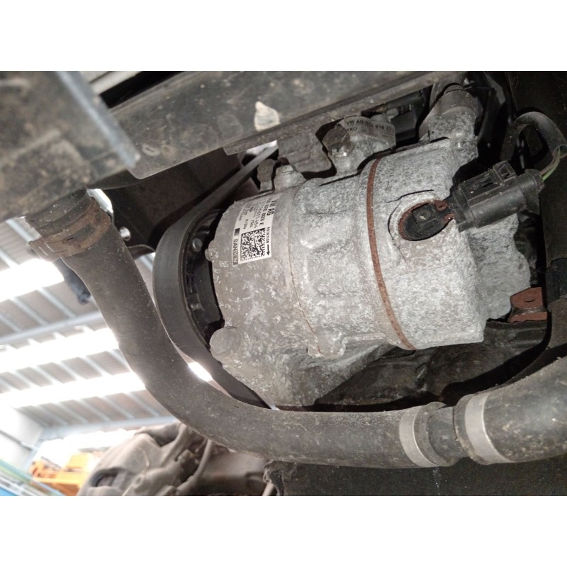 Recambio de compresor aire acondicionado para audi a3 limousine (8vs, 8vm) 2.0 tdi referencia OEM IAM 5Q0820803E  