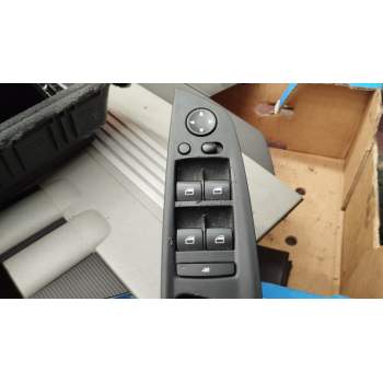 MANDO ELEVALUNAS DELANTERO IZQUIERDO 61319122121 9122121