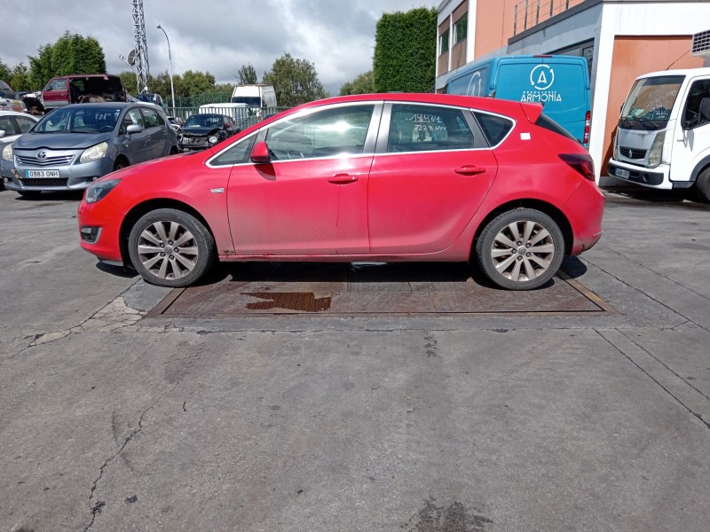 opel astra j (p10) del año 2014