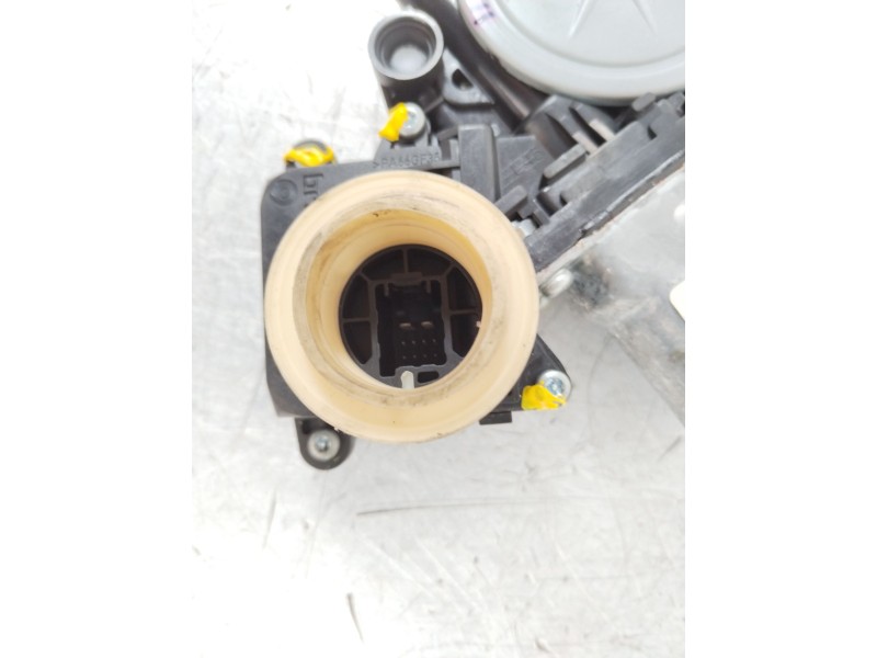 Recambio de elevalunas delantero izquierdo para toyota auris (_e15_) 2.0 d-4d (ade150_) referencia OEM IAM 8572002230A  85702020