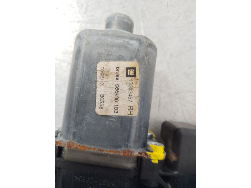 Recambio de elevalunas delantero derecho para opel astra j lim. selective business referencia OEM IAM 13350760 915368103 1330245