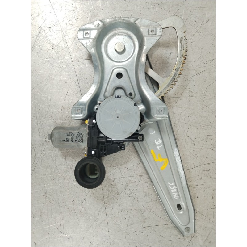 Recambio de elevalunas trasero izquierdo para toyota auris (_e15_) 2.0 d-4d (ade150_) referencia OEM IAM 6984002240  857100D100