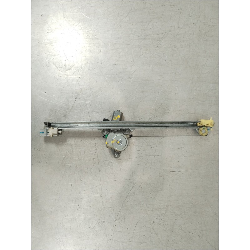Recambio de elevalunas delantero izquierdo para nissan primastar furgoneta (x83) 2.0 dci 115 referencia OEM IAM 8070100QAK  3710
