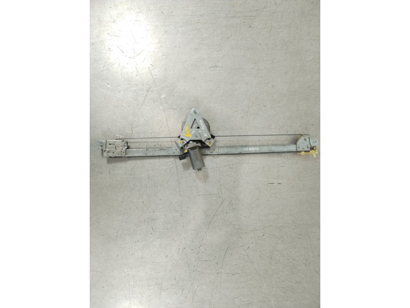 Recambio de elevalunas delantero izquierdo para nissan primastar furgoneta (x83) 2.0 dci 115 referencia OEM IAM 8070100QAK  3710