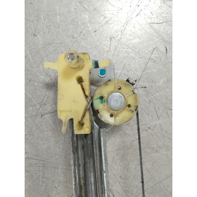 Recambio de elevalunas delantero izquierdo para nissan primastar furgoneta (x83) 2.0 dci 115 referencia OEM IAM 8070100QAK  3710