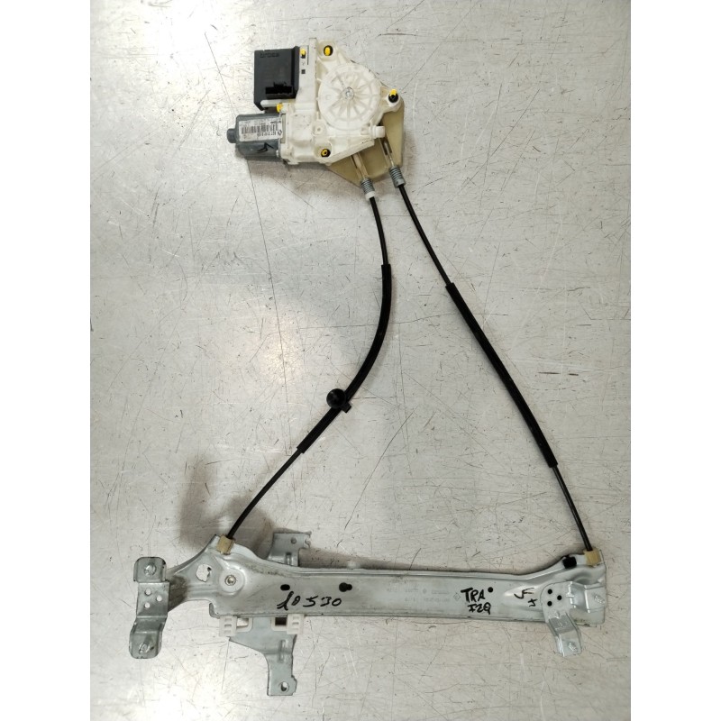 Recambio de elevalunas trasero izquierdo para renault megane iii sport tourer dynamique referencia OEM IAM 827210008R 920038101 