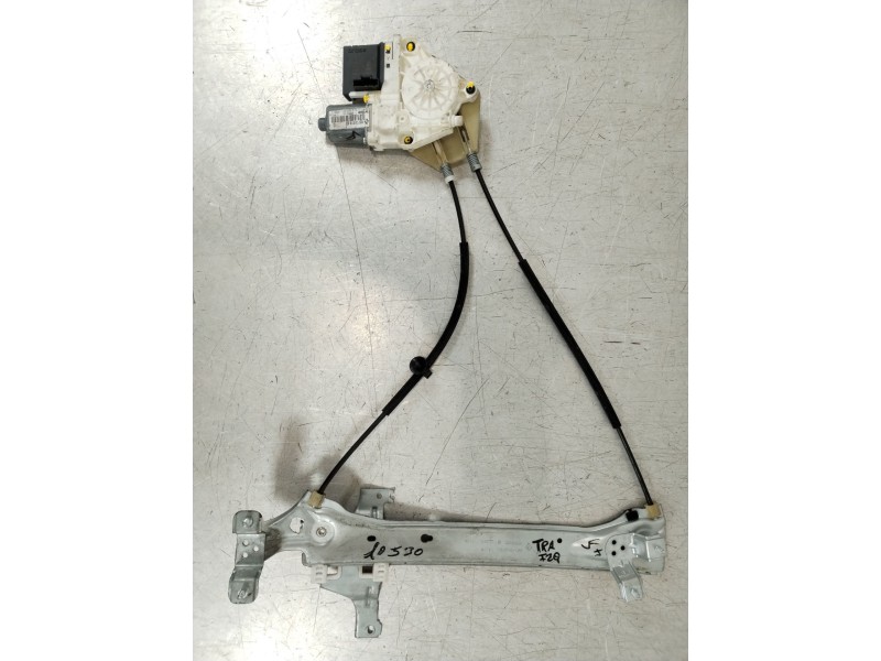 Recambio de elevalunas trasero izquierdo para renault megane iii sport tourer dynamique referencia OEM IAM 827210008R 920038101 