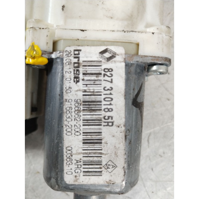 Recambio de elevalunas trasero izquierdo para renault megane iii sport tourer dynamique referencia OEM IAM 827210008R 920038101 