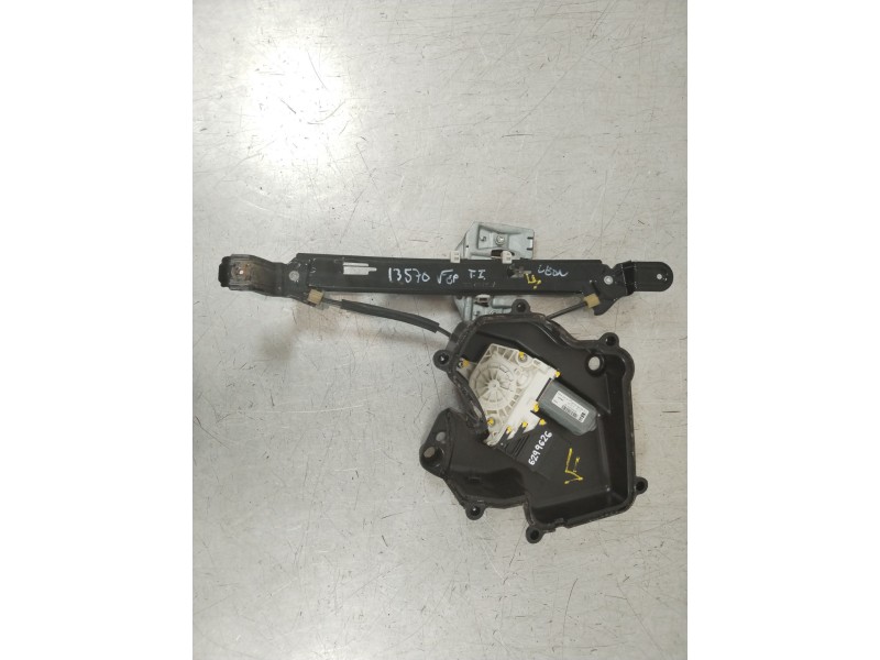 Recambio de elevalunas trasero izquierdo para seat leon (1p1) 2.0 cupra r referencia OEM IAM 1P0839401C  1K0959703AF
