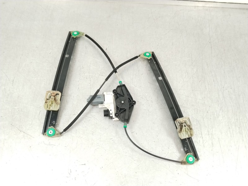 Recambio de elevalunas delantero derecho para audi a4 ber. (b8) básico referencia OEM IAM 8K0959802  