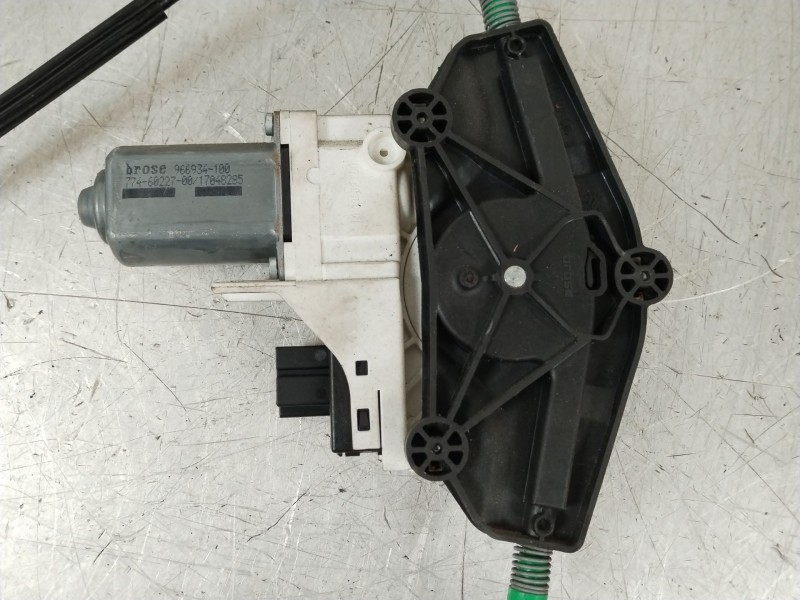 Recambio de elevalunas delantero derecho para audi a4 ber. (b8) básico referencia OEM IAM 8K0959802  