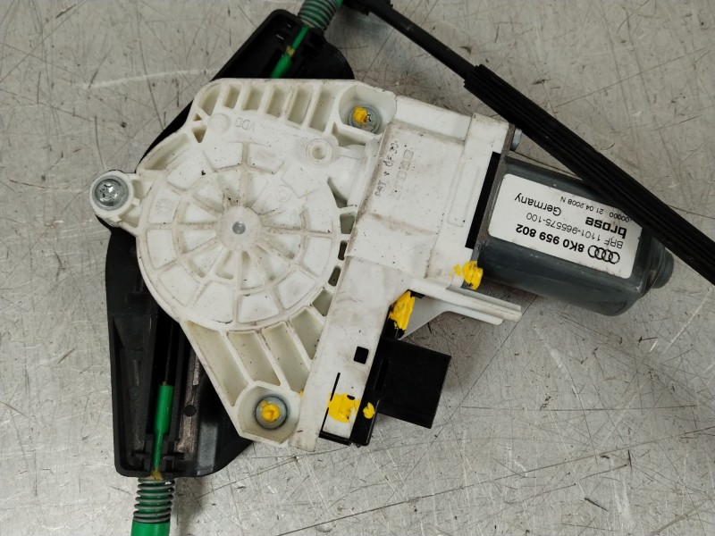 Recambio de elevalunas delantero derecho para audi a4 ber. (b8) básico referencia OEM IAM 8K0959802  