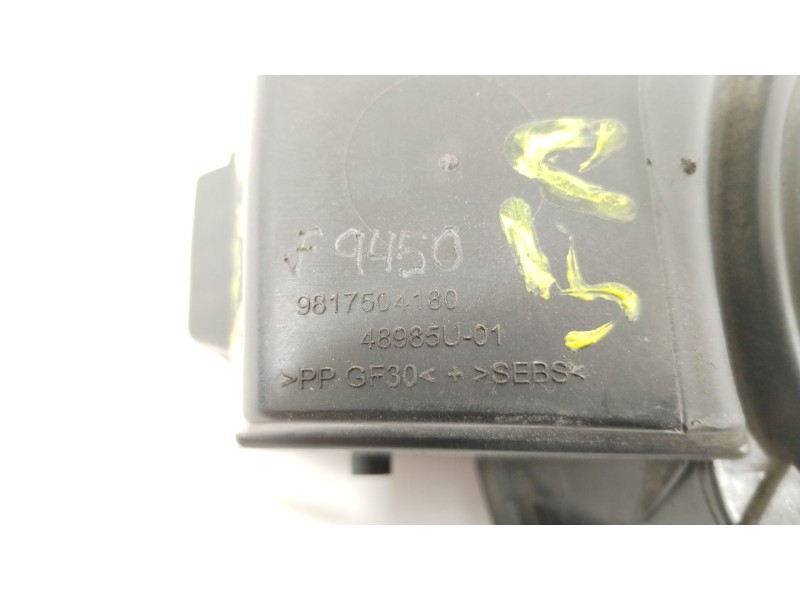 Recambio de tapa exterior combustible para peugeot 308 access referencia OEM IAM 9817504180  9677268980