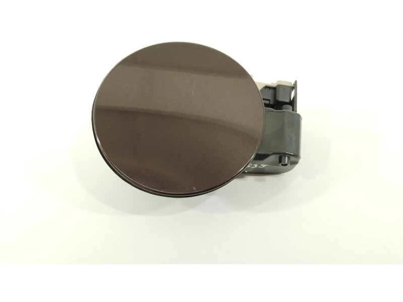 Recambio de tapa exterior combustible para opel insignia berlina 2.0 cdti referencia OEM IAM 13352310  13501151