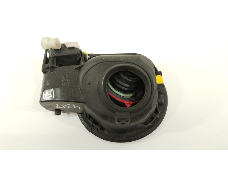 Recambio de tapa exterior combustible para opel insignia berlina cosmo referencia OEM IAM 39077237 13352310 13501151