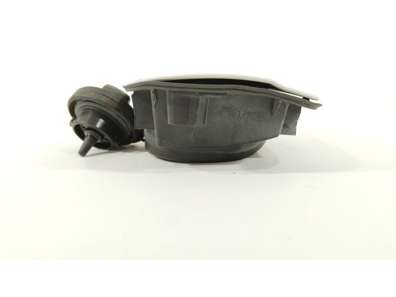 Recambio de tapa exterior combustible para audi a4 ber. (b8) basis referencia OEM IAM 8K0809999A  8K0010508T