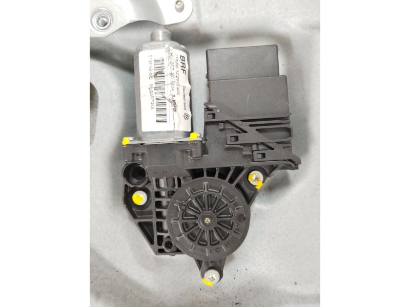 Recambio de elevalunas trasero derecho para volkswagen touran (1t3) advance bluemotion referencia OEM IAM 1T0839730Q 1T0839756H 