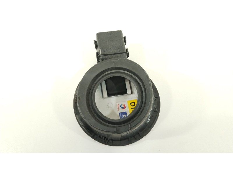 Recambio de tapa exterior combustible para peugeot 308 confort referencia OEM IAM 1517F4 9680363377 9684250080