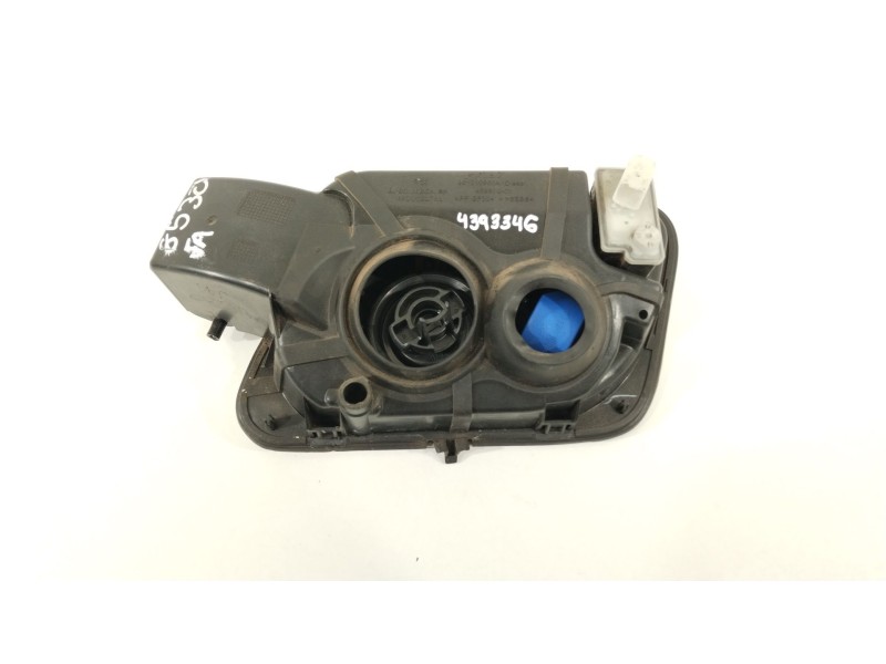 Recambio de tapa exterior combustible para peugeot 3008 allure referencia OEM IAM 981010968A  9810109680