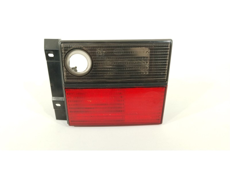 Recambio de piloto trasero derecho en porton para volkswagen vento (1h2) 1.6 referencia OEM IAM 1H5945108B  1H5945259