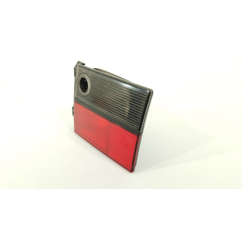 Recambio de piloto trasero derecho en porton para volkswagen vento (1h2) 1.6 referencia OEM IAM 1H5945108B  1H5945259