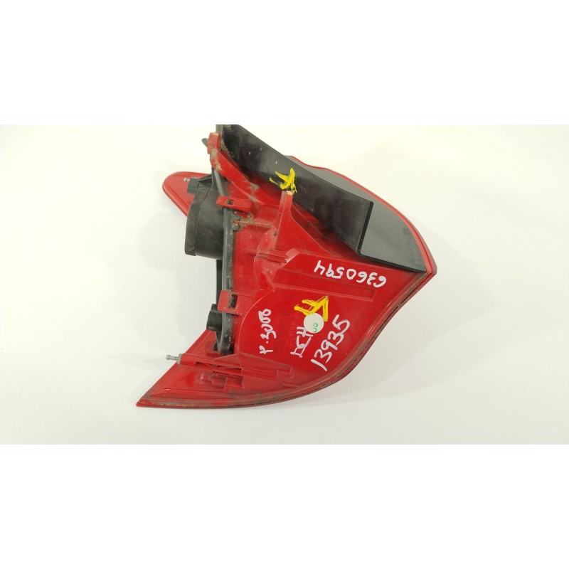 Recambio de piloto trasero derecho para peugeot 3008 monospace (0u_) 2.0 hdi hybrid4 referencia OEM IAM 6351HC  9683460780