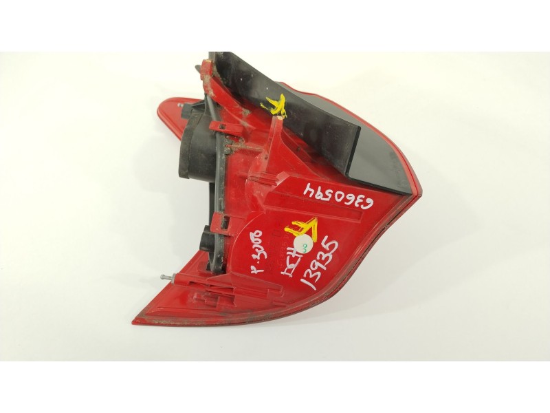 Recambio de piloto trasero derecho para peugeot 3008 monospace (0u_) 2.0 hdi hybrid4 referencia OEM IAM 6351HC  9683460780