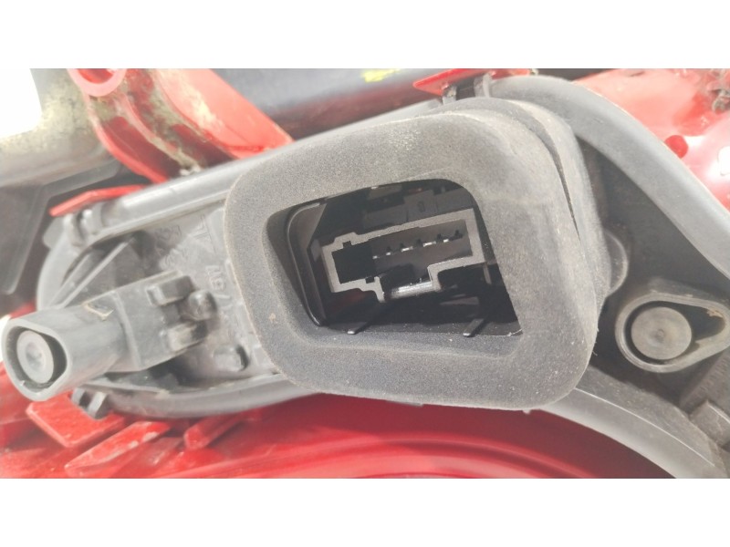 Recambio de piloto trasero derecho para peugeot 3008 monospace (0u_) 2.0 hdi hybrid4 referencia OEM IAM 6351HC  9683460780