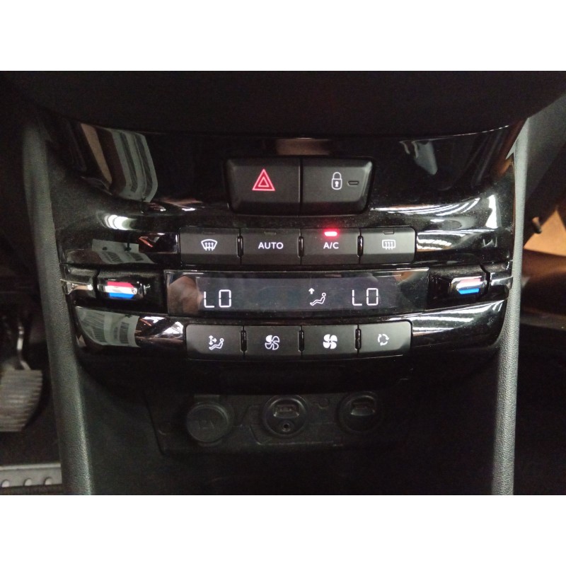 Recambio de mando climatizador para peugeot 208 i (ca_, cc_) 1.2 vti 82 referencia OEM IAM 96722471XU  