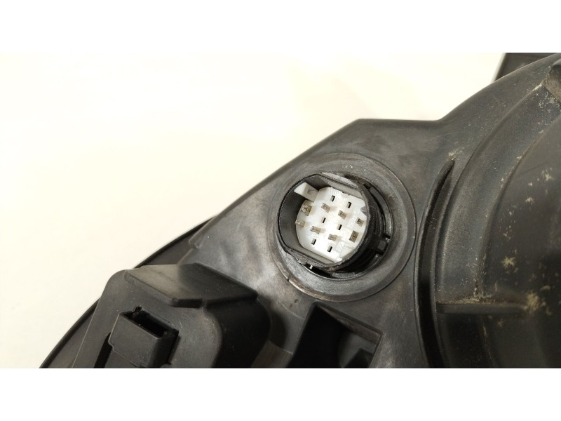 Recambio de faro derecho para peugeot boxer furgoneta 2.2 hdi 120 referencia OEM IAM 1340663080  