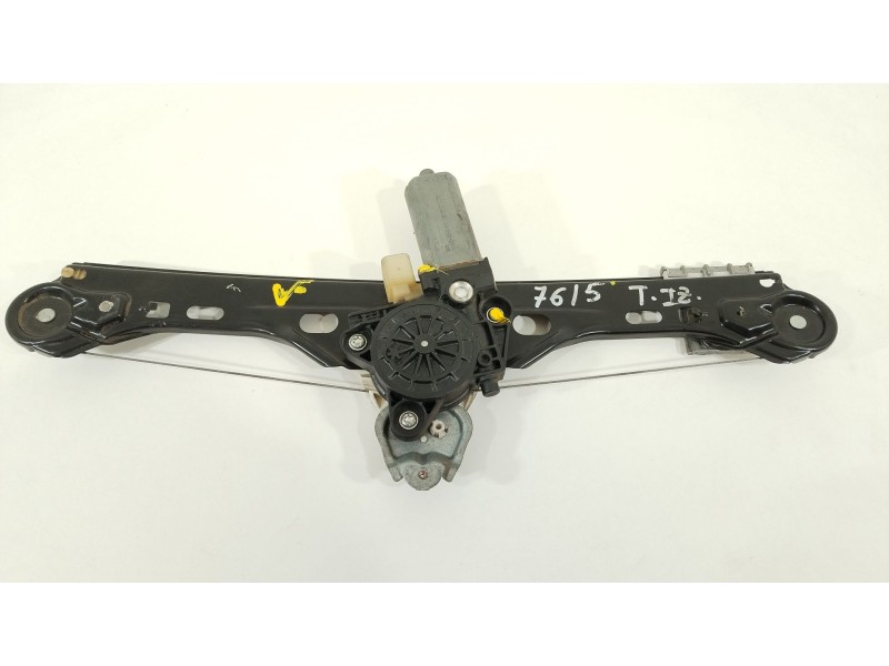 Recambio de elevalunas trasero izquierdo para mercedes-benz clase c (w203) berlina 200 cdi (203.004) referencia OEM IAM 01308220